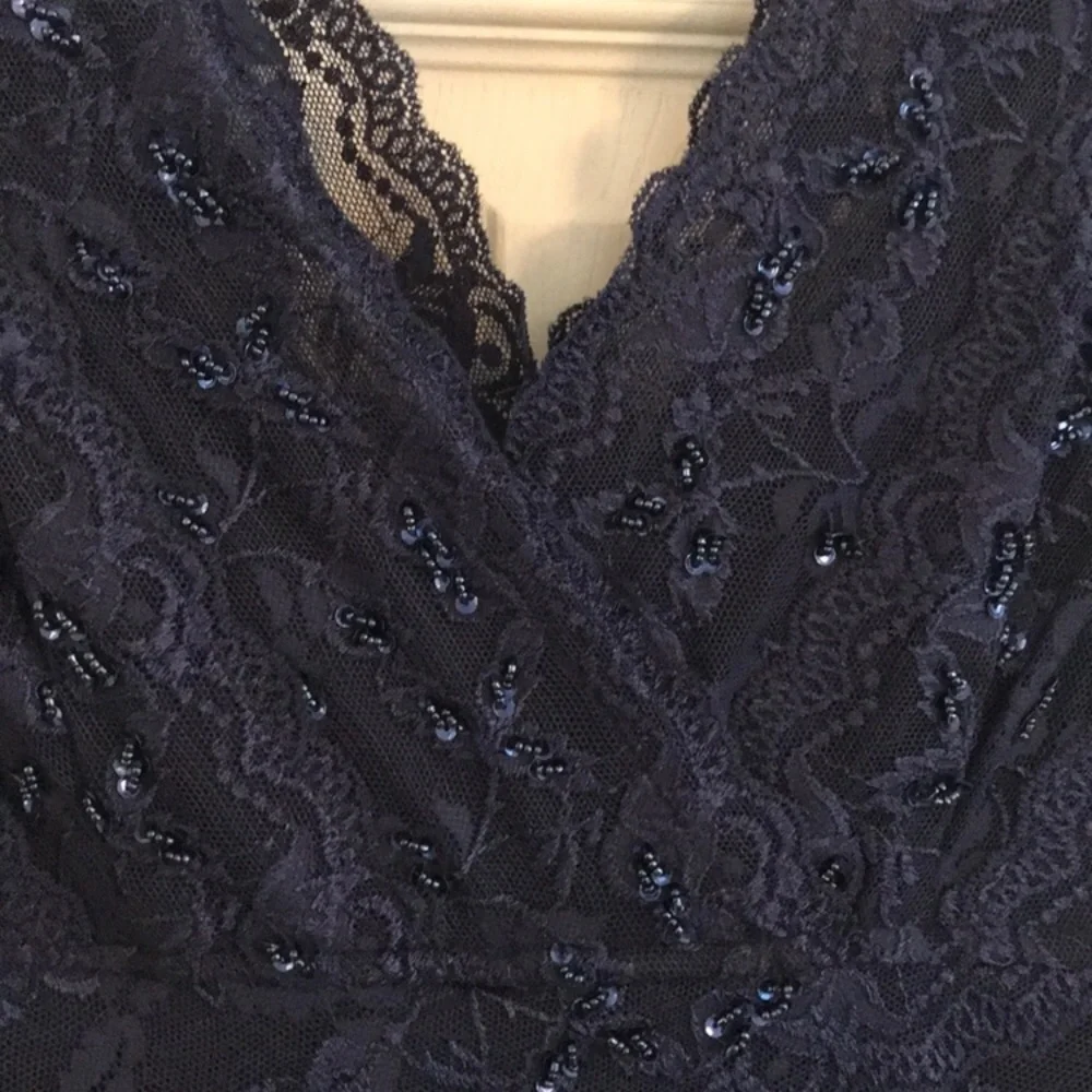 Cachè navy blue v neck beaded lace dress - Picture 3 of 6